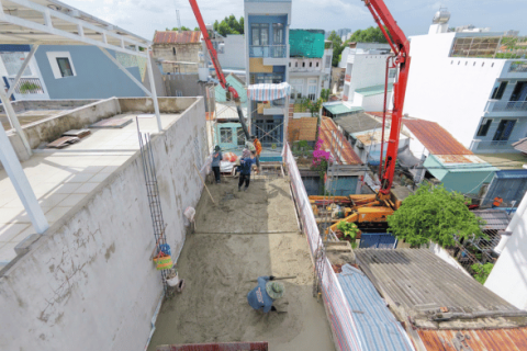 Nên Đổ Bê Tông Tươi Hay Đổ Thủ Công? Nhật Ký Kỹ Thuật & Kiểm Soát Chất Lượng